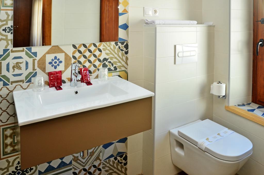 Hostal La Fonda Conil De La Frontera Phòng bức ảnh