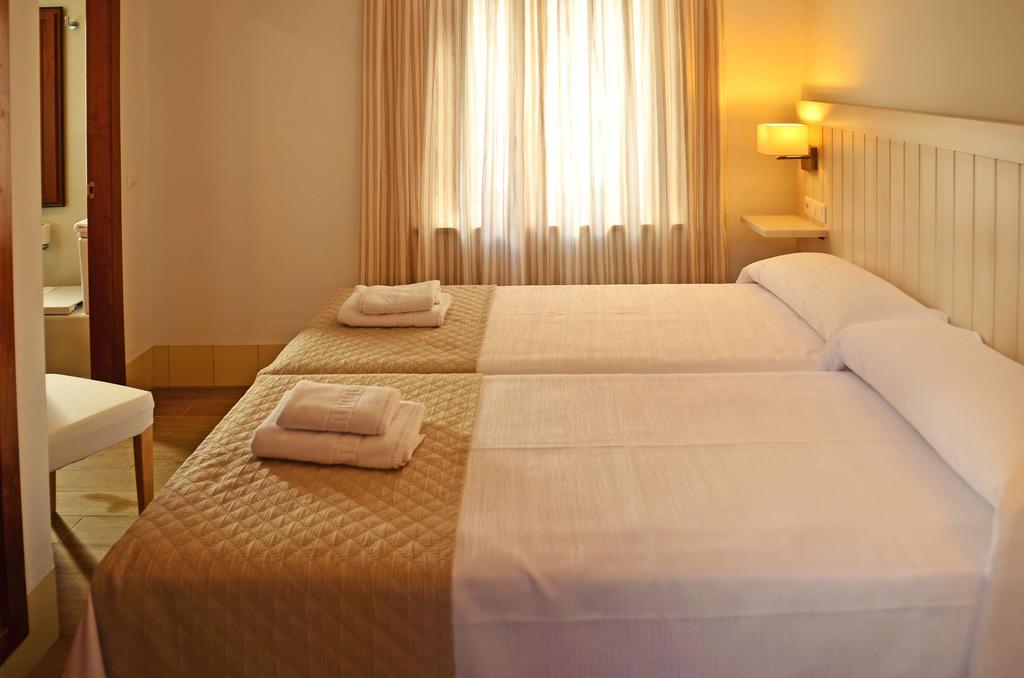 Hostal La Fonda Conil De La Frontera Phòng bức ảnh