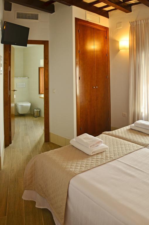 Hostal La Fonda Conil De La Frontera Phòng bức ảnh