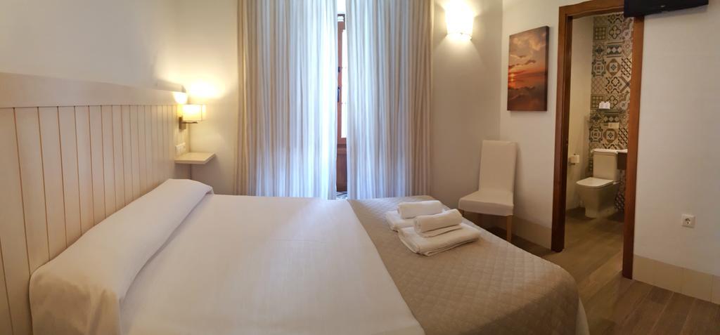 Hostal La Fonda Conil De La Frontera Ngoại thất bức ảnh